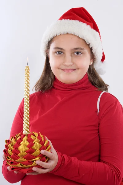 Piękna dziewczyna z świeca Boże Narodzenie — Zdjęcie stockowe