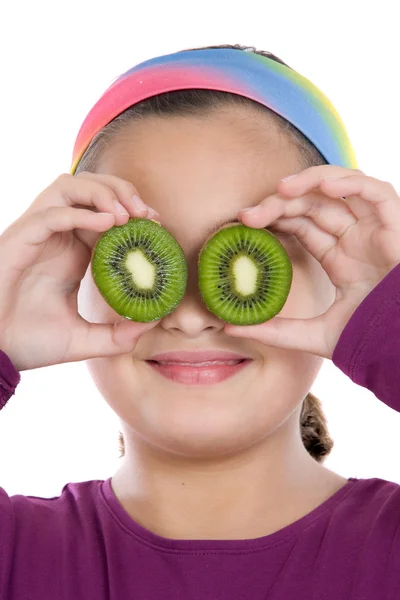Attraktiva flicka med kiwi — Stockfoto