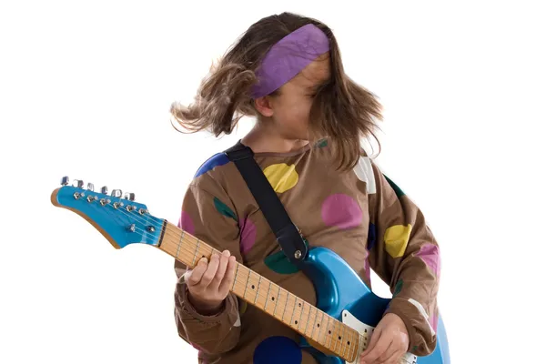 Meisje mode verplaatsen whit elektrische gitaar — Stockfoto