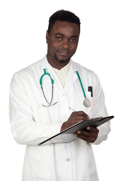 Afryki amerykański człowiek lekarz pisze — Zdjęcie stockowe
