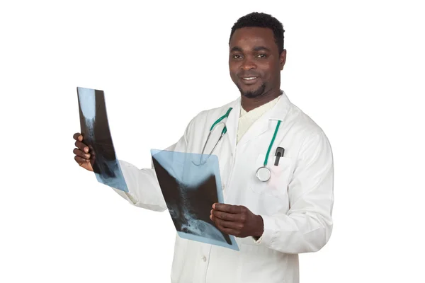 방사선을 가진 아프리카계 미국인 의사 — 스톡 사진