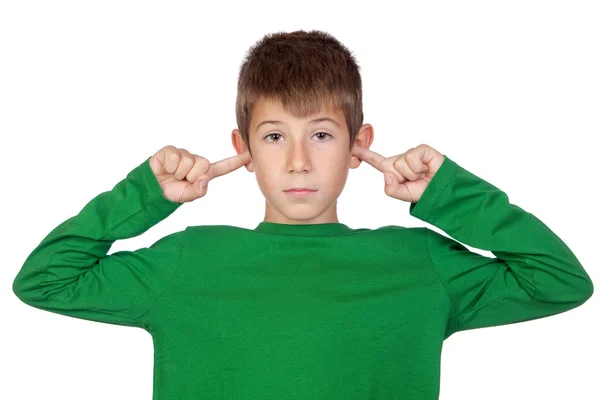 Barn hålla sina händer mot hans öron — Stockfoto