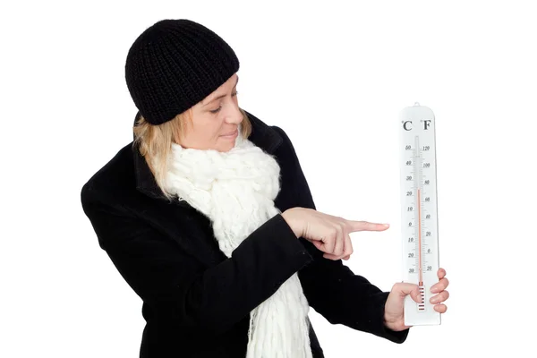 Szőke nő egy fekete kabát és hőmérő — Stock Fotó