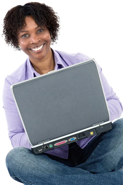 컴퓨터와 함께 아프리카 소녀 — 스톡 사진