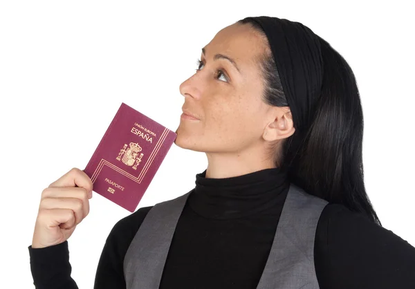 Güzel bir kadın ile bir pasaport düşünme — Stok fotoğraf