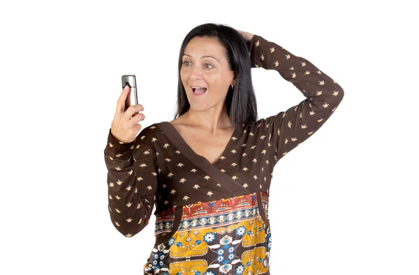 Attraktives Mädchen mit Handy — Stockfoto