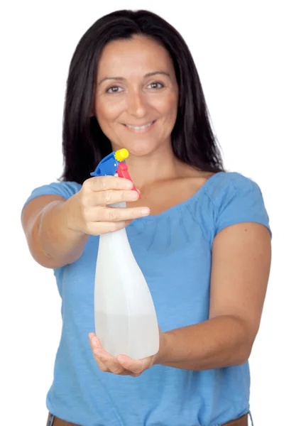 Schattig huisvrouw met diffuser maken van reiniging (met focus op — Stockfoto