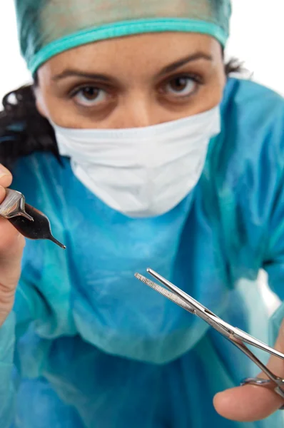 Mujer doctora operando —  Fotos de Stock