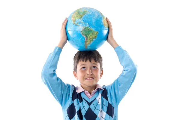 Мальчик с глобусом мира — стоковое фото