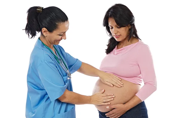 Gynekolog a hezká holka těhotná — Stock fotografie