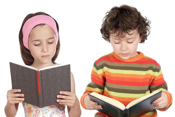 Kinder lesen — Stockfoto