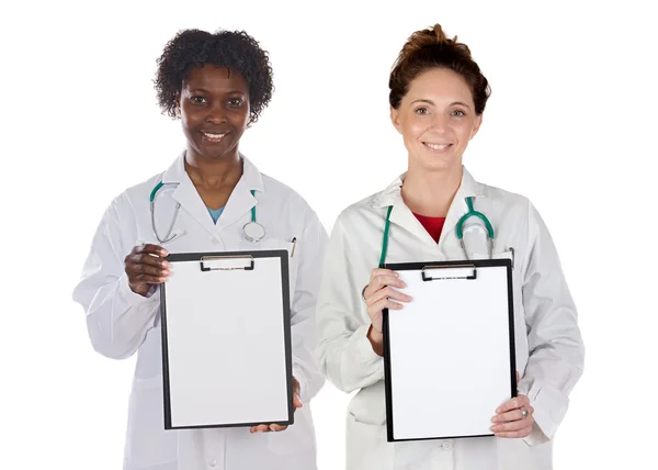 Equipe médica com área de transferência em branco — Fotografia de Stock