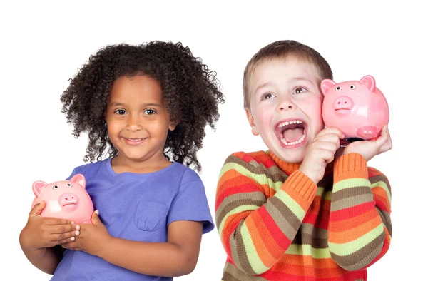 Dvě šťastné děti s Pokladnička úspory — Stock fotografie