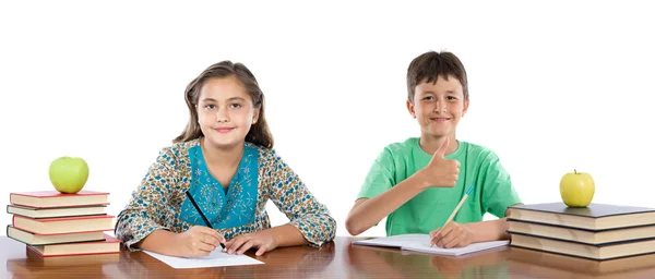 Couple of kids students isolated over white Couple of kids stude — Stock Photo, Image