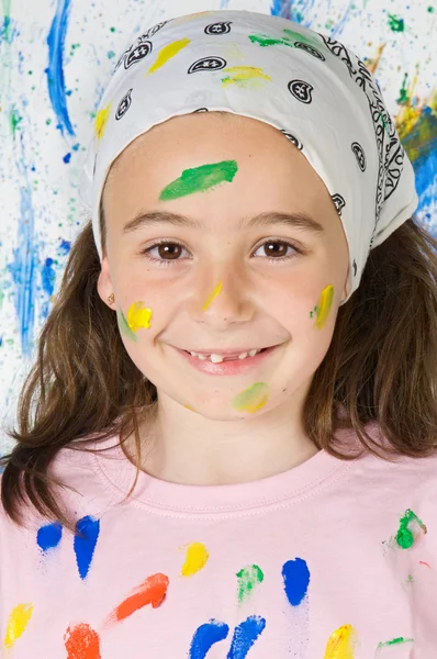 Lány játszik festés — Stock Fotó
