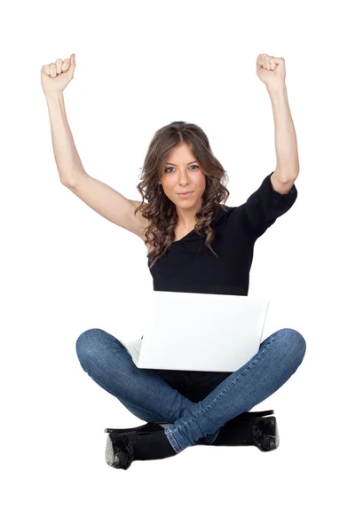 Attraktiva flicka med en bärbar dator — Stockfoto