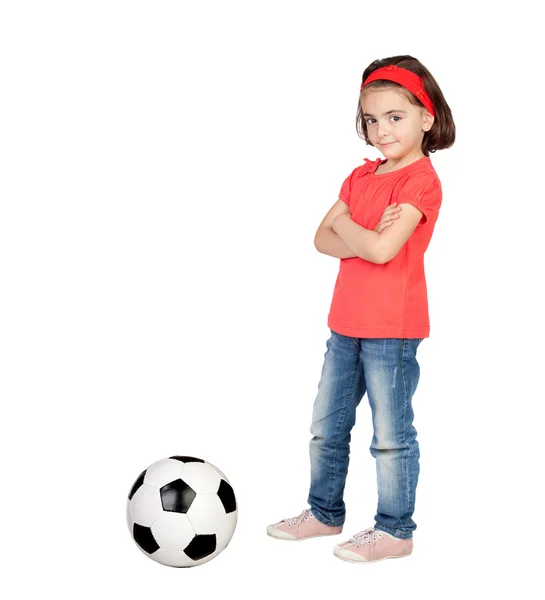 黑发小女孩与足球球 — 图库照片