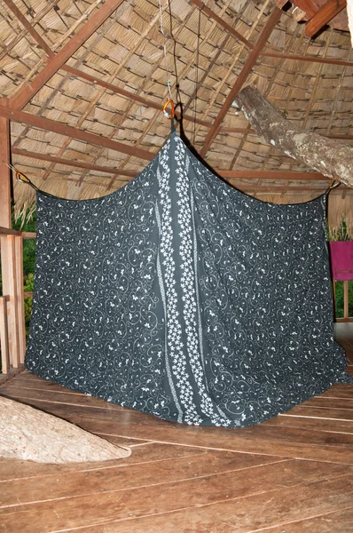 ジャングルの家のテント — ストック写真