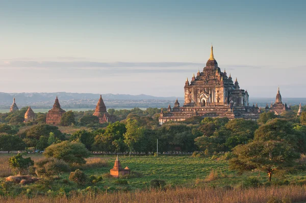Pagoda landscape in the plain of Bagan, Myanmar. — Stock Photo © Soft ...