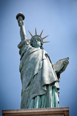 Paris haber Memorial Anıtı