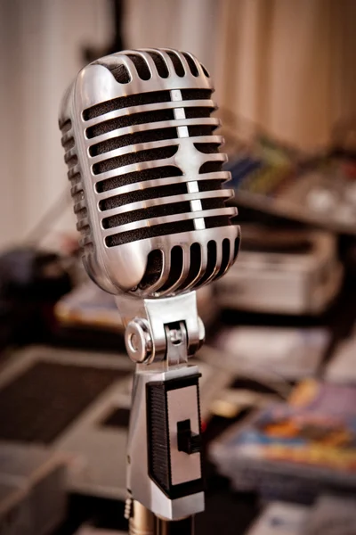 Vintage microfoon Stockafbeelding