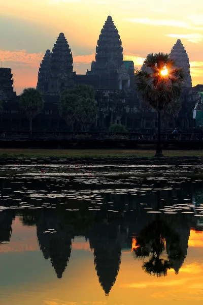 Riflessione di Angkor Wat Foto Stock Royalty Free