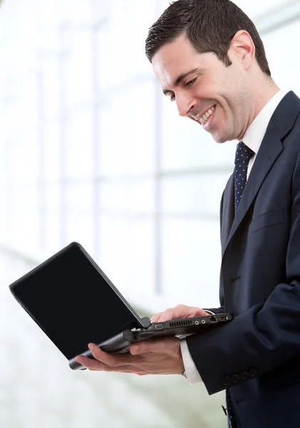 Üzletember, laptop, iroda — Stock Fotó