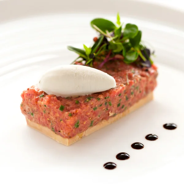 Beef tartar with foie — Stock Photo, Image