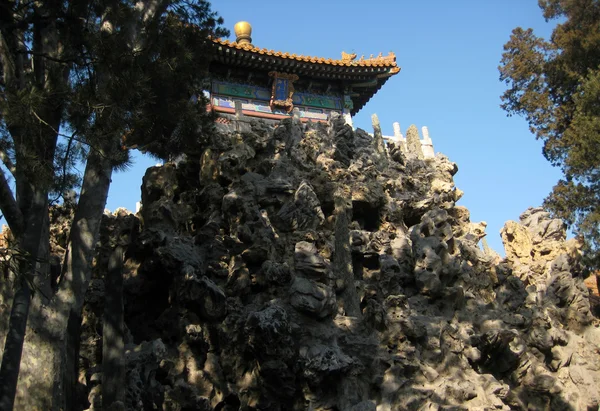 Dui xiu shan (Hügel der angesammelten Eleganz) in Peking — Stockfoto