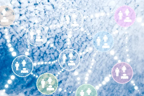 Símbolo de red social conectado a través del cielo azul —  Fotos de Stock