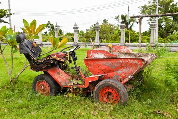 Equipamento de máquinas agrícolas antigas — Fotografia de Stock