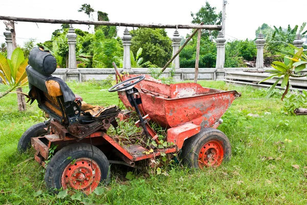 Old farm machinery equipment — Stock Photo, Image