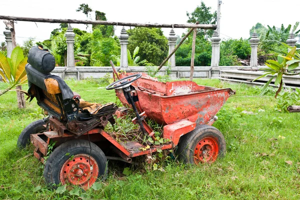 Alte landwirtschaftliche Maschinen — Stockfoto