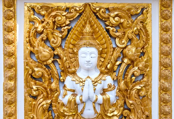 Arte de estilo tailandés tradicional en la pared del templo, Tailandia —  Fotos de Stock