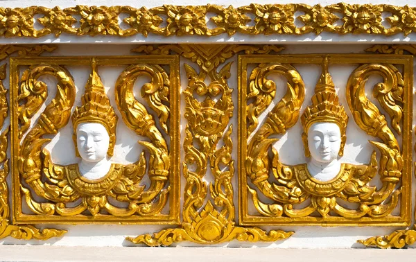 Традиційний тайський стиль мистецтва на стіні храму, Таїланд — стокове фото