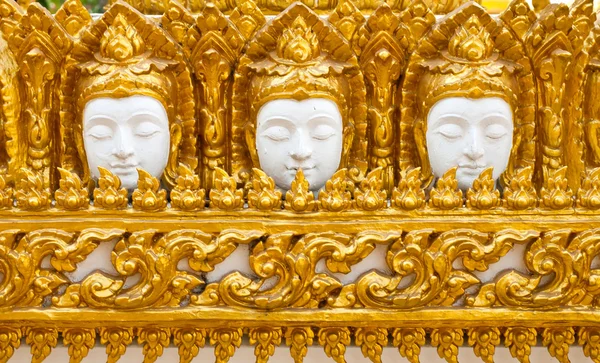 Arte tradicional estilo tailandês na parede do templo, Tailândia — Fotografia de Stock