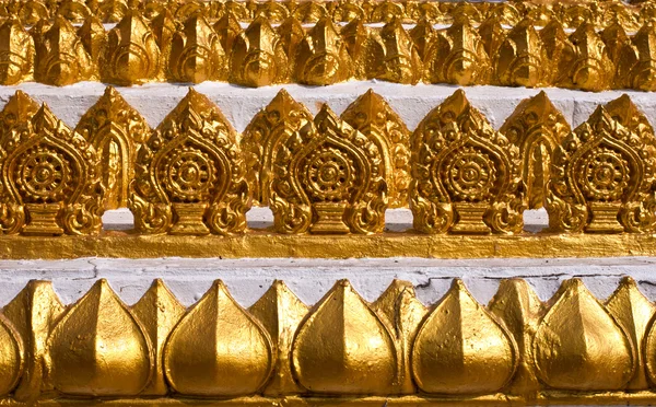 伝統的なタイスタイルの寺院の壁、タイの芸術 — ストック写真
