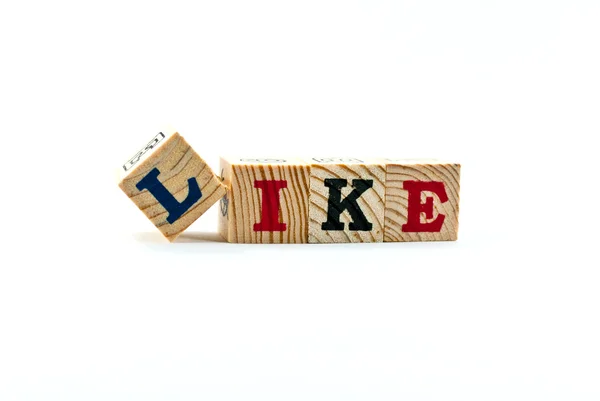 LIKE mot de blocs d'alphabet en bois — Photo
