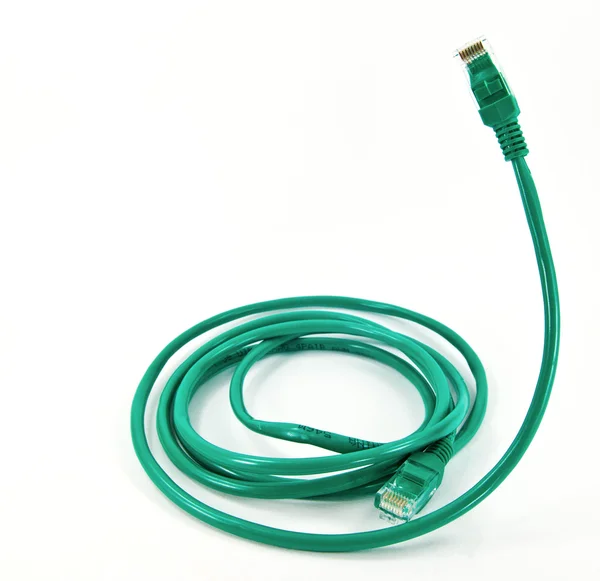 Zielony kabel patch na białym tle — Zdjęcie stockowe