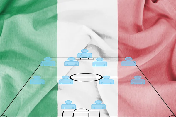 Tattiche di calcio formazione 4-4-2 con sfondo realistico bandiera Italia — Foto Stock