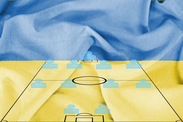 Ποδόσφαιρο σχηματισμό τακτική 4-4-2 με ρεαλιστικό υπόβαθρο σημαία της Ουκρανίας — Φωτογραφία Αρχείου