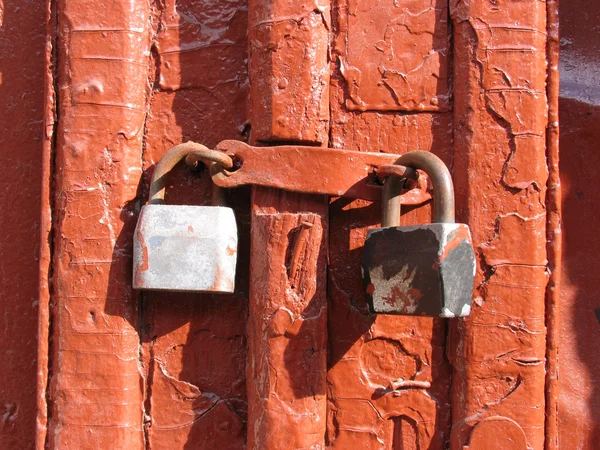 Drzwi kłódkowe — Zdjęcie stockowe