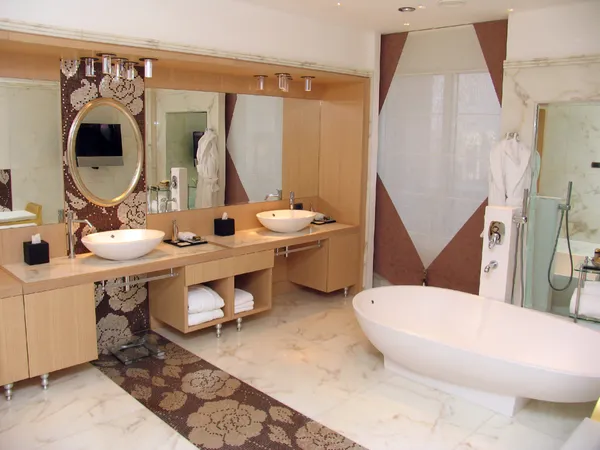 Banheiro moderno em um hotel — Fotografia de Stock