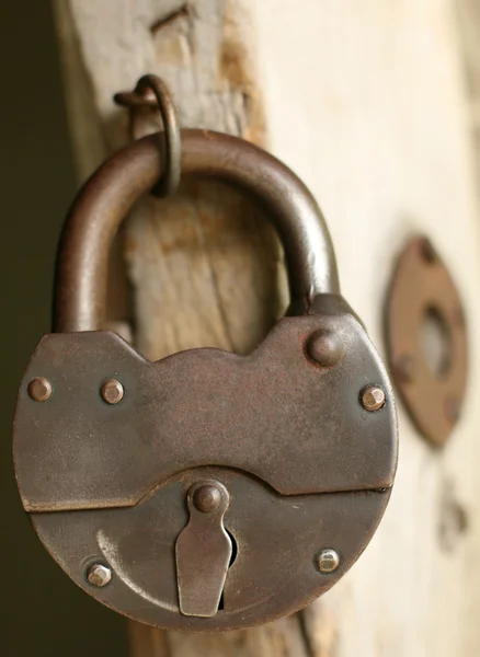 Vintage rusted padlock — Stock Photo, Image