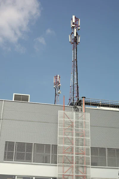 Cellular phone towers — Stock Photo, Image