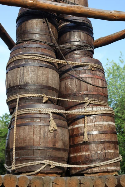 Stock image Old wine barrels ready for transportation