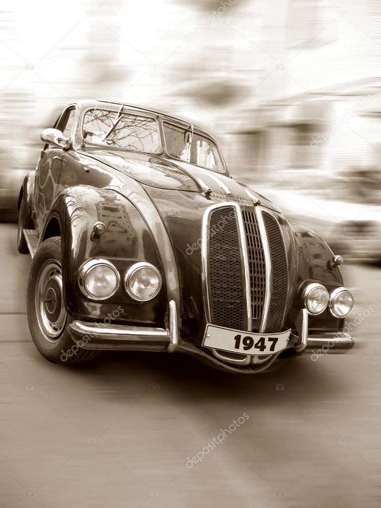 Vintage car (with path, sepia)