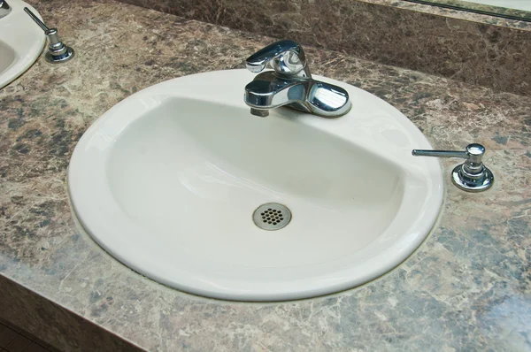 Restroom Sink — Stock Photo, Image