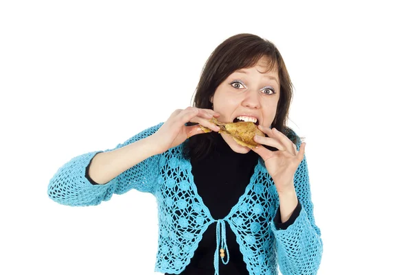 Κορίτσι τρώει λαίμαργα κοτόπουλο — Φωτογραφία Αρχείου