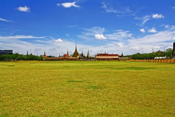 De Koninklijke Crematorium (Phra mannen) op Sanam Luang — Stockfoto